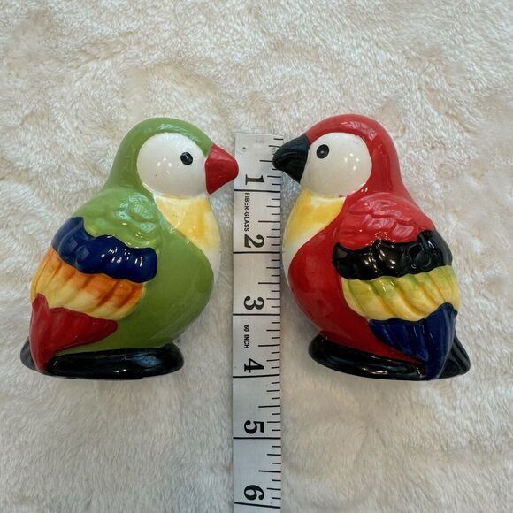 Pier 1 Salt and Pepper Shakers Kitchen Decor Birds Parrots Macaw Set Colorful - Picture 4 of 8